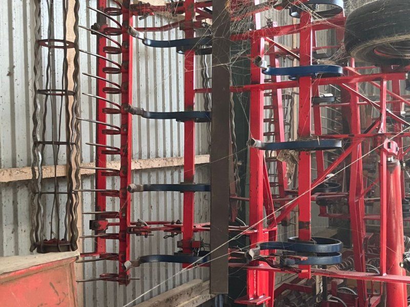 Marsk Stig såbedsharve med planerplanke, rotorsmulrer og efterharve.