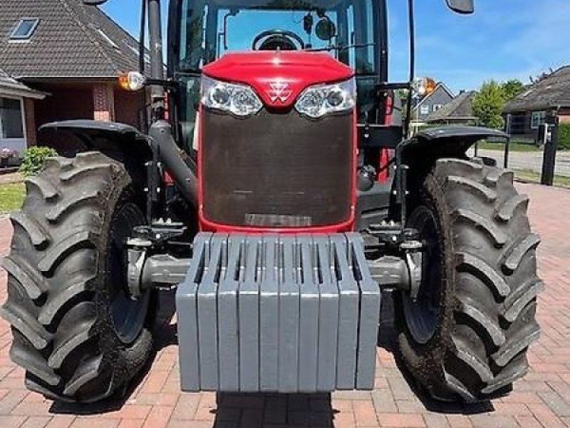 Massey Ferguson 4707 mit Power Shuttle + Druckluftbremsanlage
