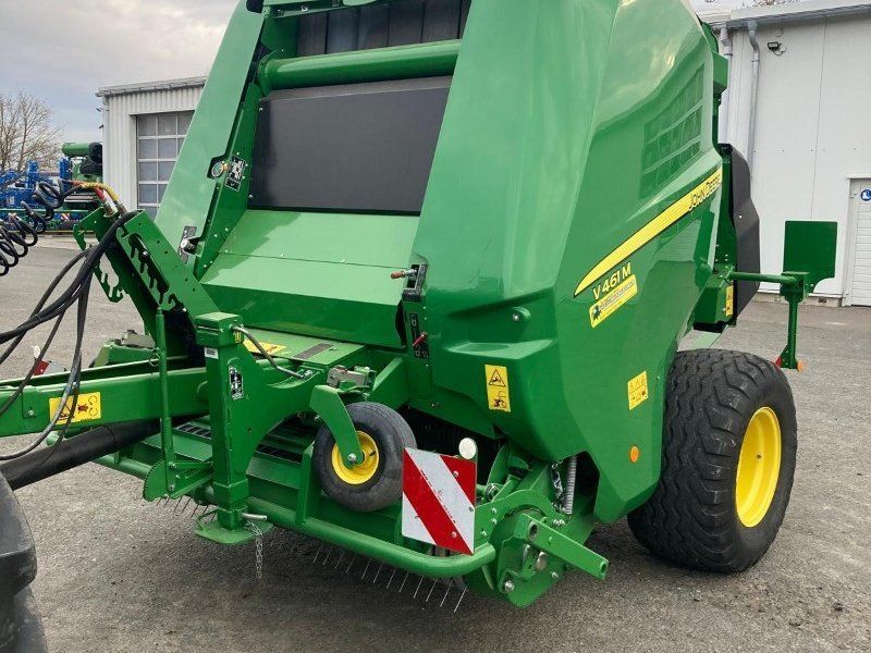 John Deere V461M