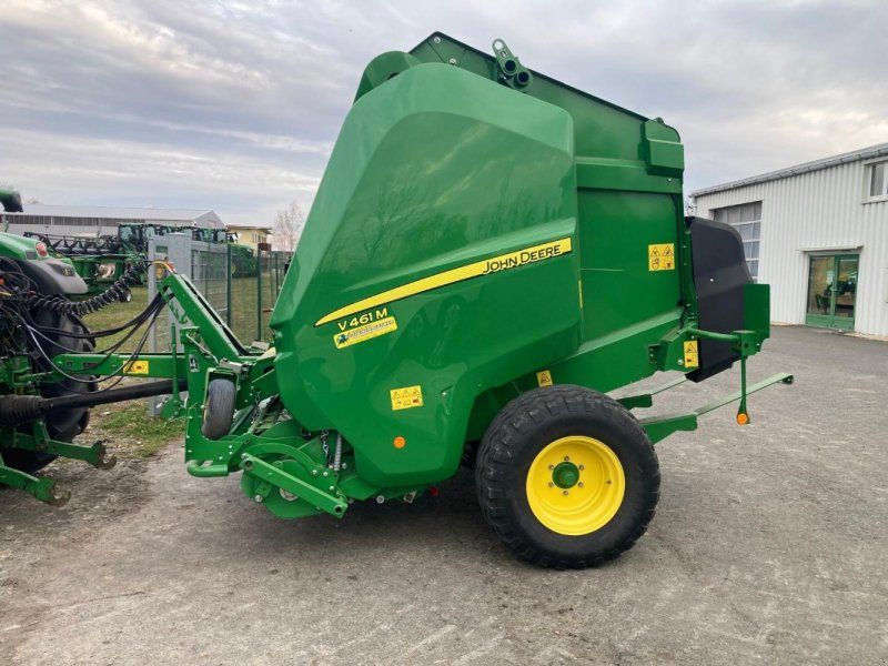 John Deere V461M