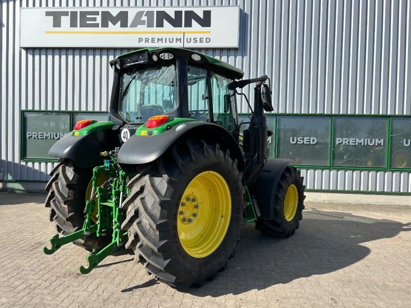 John Deere 6120M