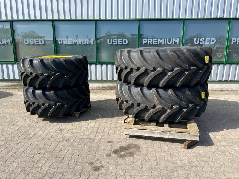 Vredestein 650/65R42 + 600/65R28 Kompletträder
