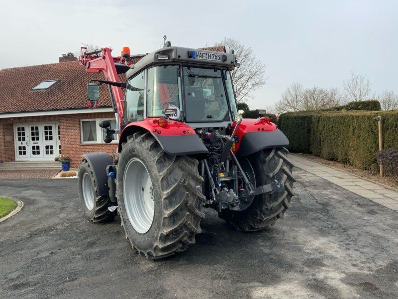 Massey Ferguson 5S.145 DYNA-6