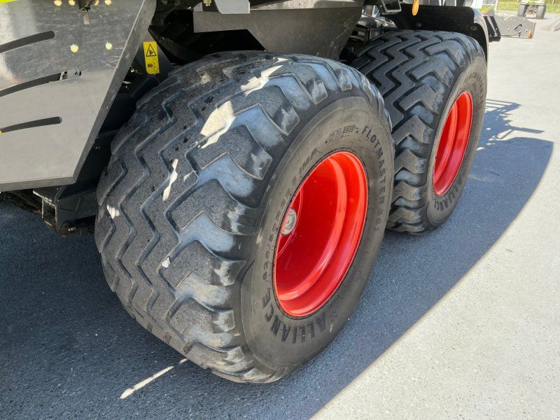 Claas Quadrant 5200 FC