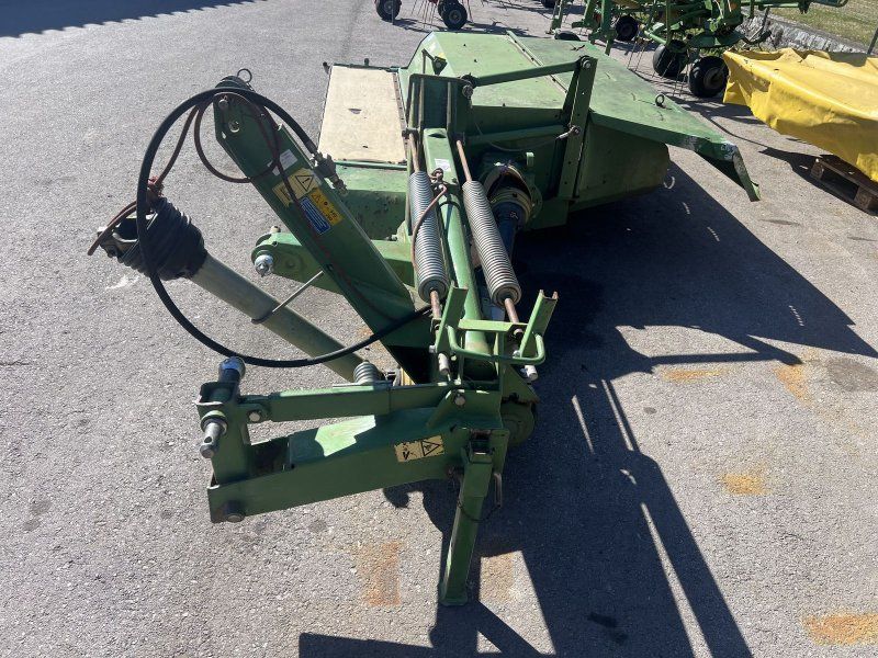 Krone Easy Cut 280 CV mit Stahlzinkenaufbereiter