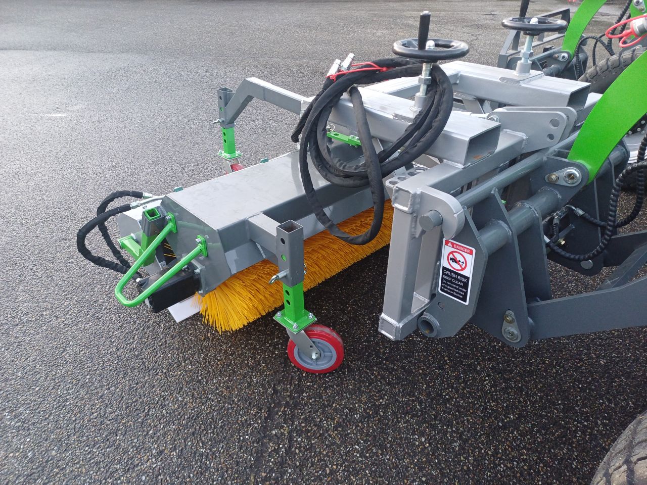 WCM L2310E elektrische minishovel shovel