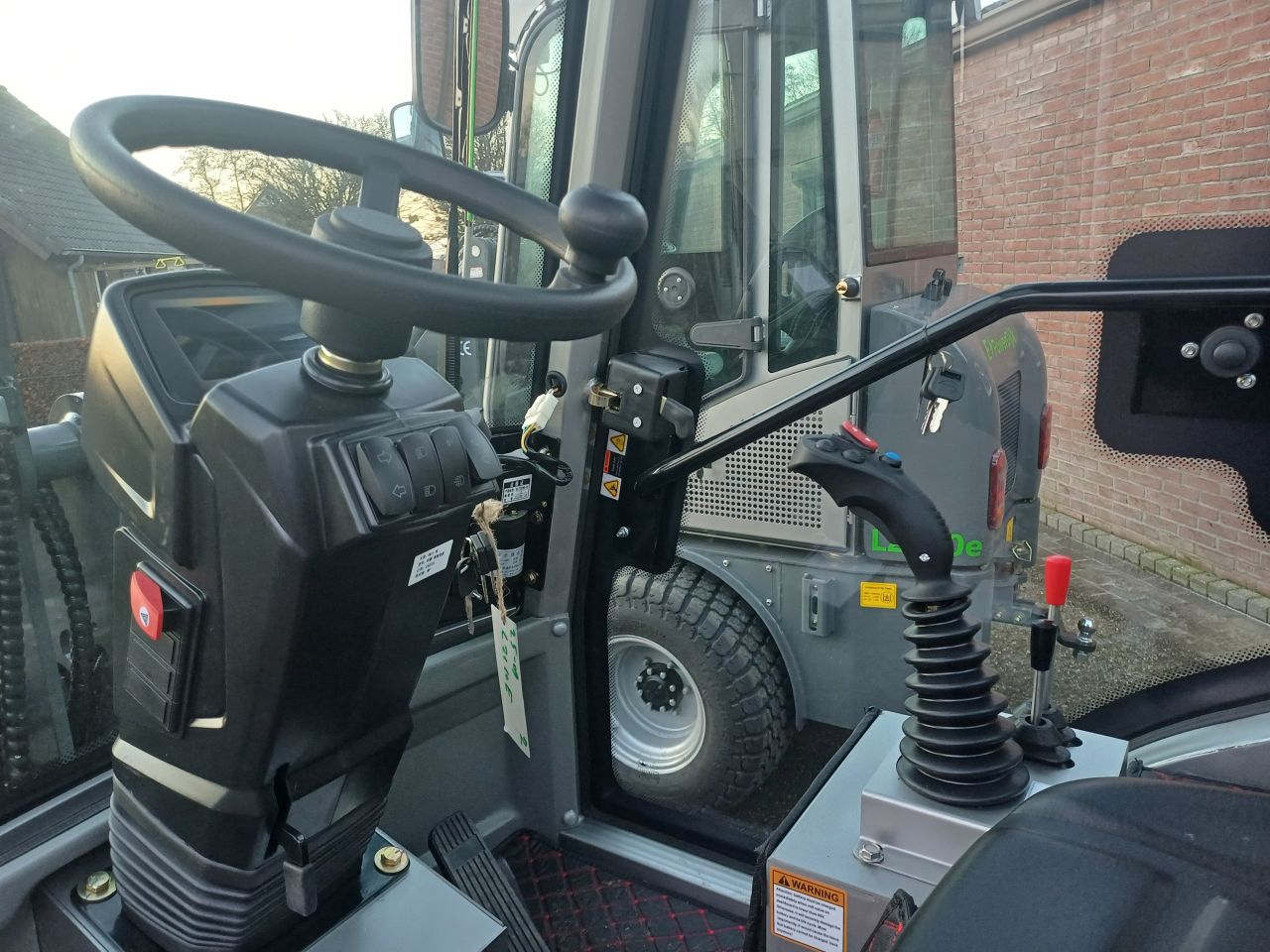 WCM L2310E elektrische minishovel shovel