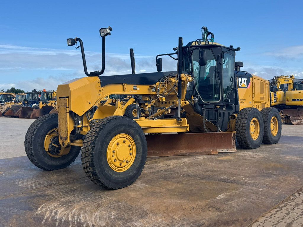Caterpillar 140M2 AWD