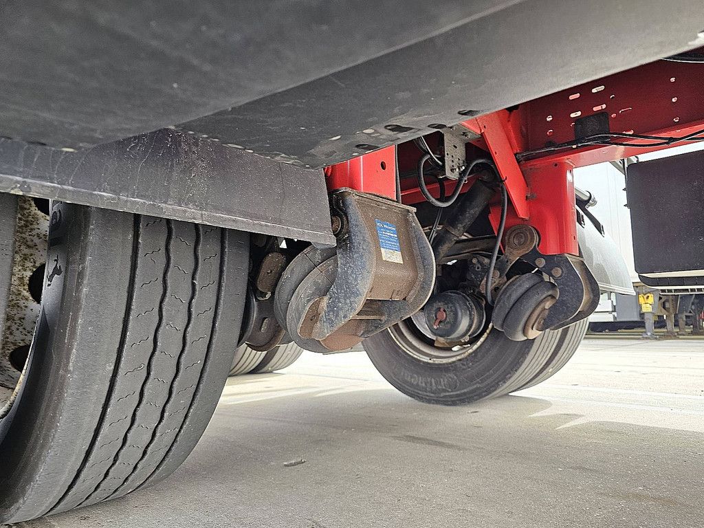 SYSTEM TRAILERS KELBERG PRSH20 TRI 2 axle steering lift