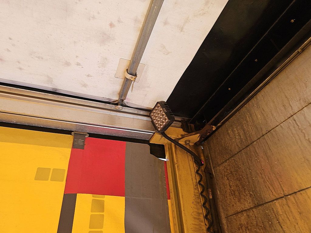 SYSTEM TRAILERS KELBERG PRSH20 TRI 2 axle steering lift