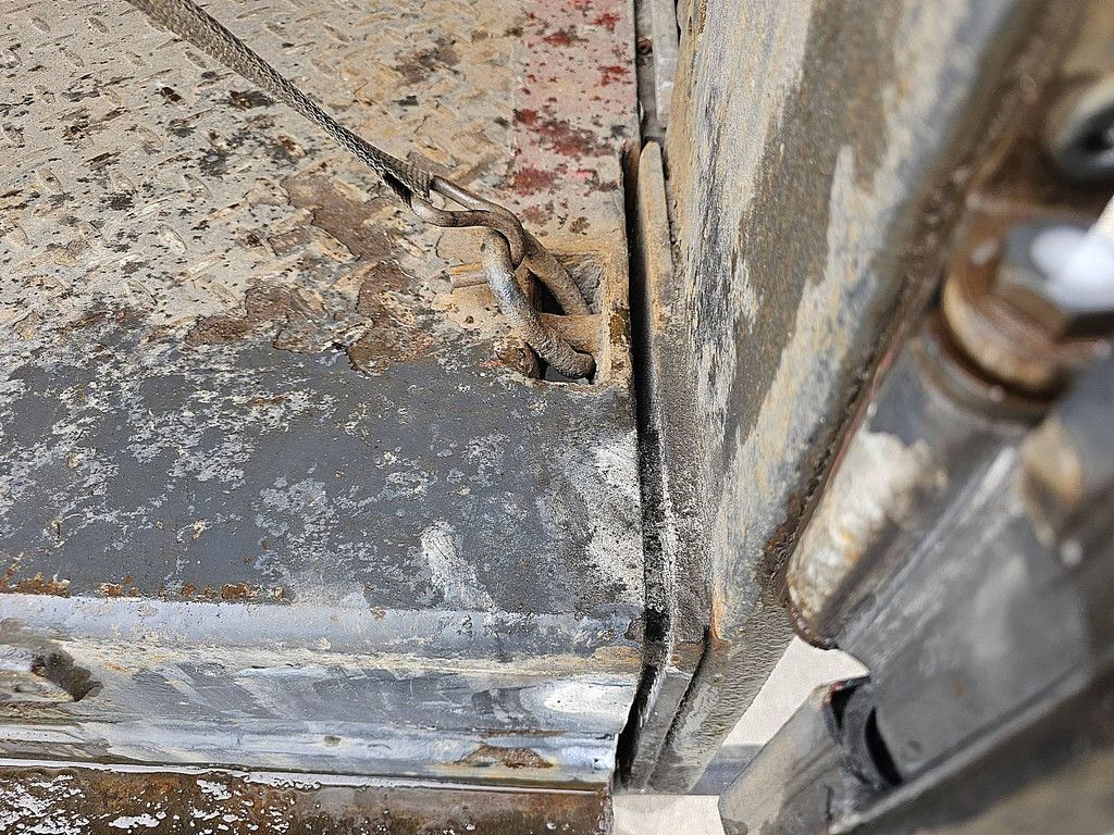 MEUSBURGER MPG-2 2 axle tridec steer