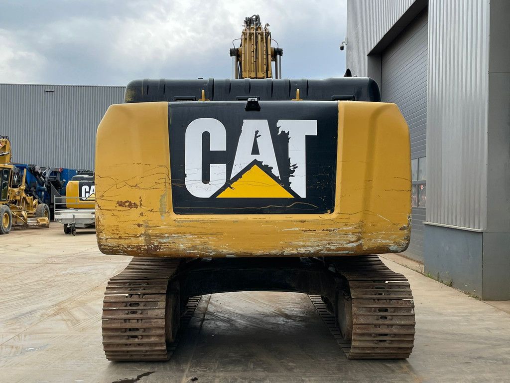 Caterpillar 330FLN