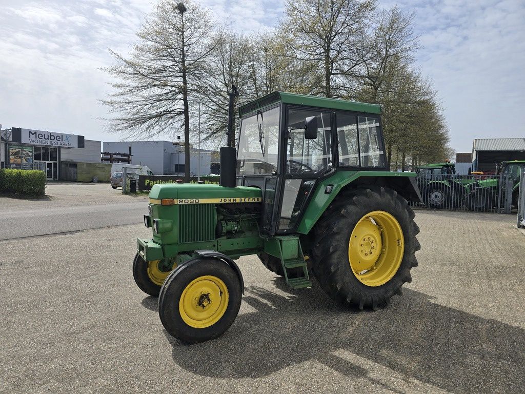 John Deere 2030