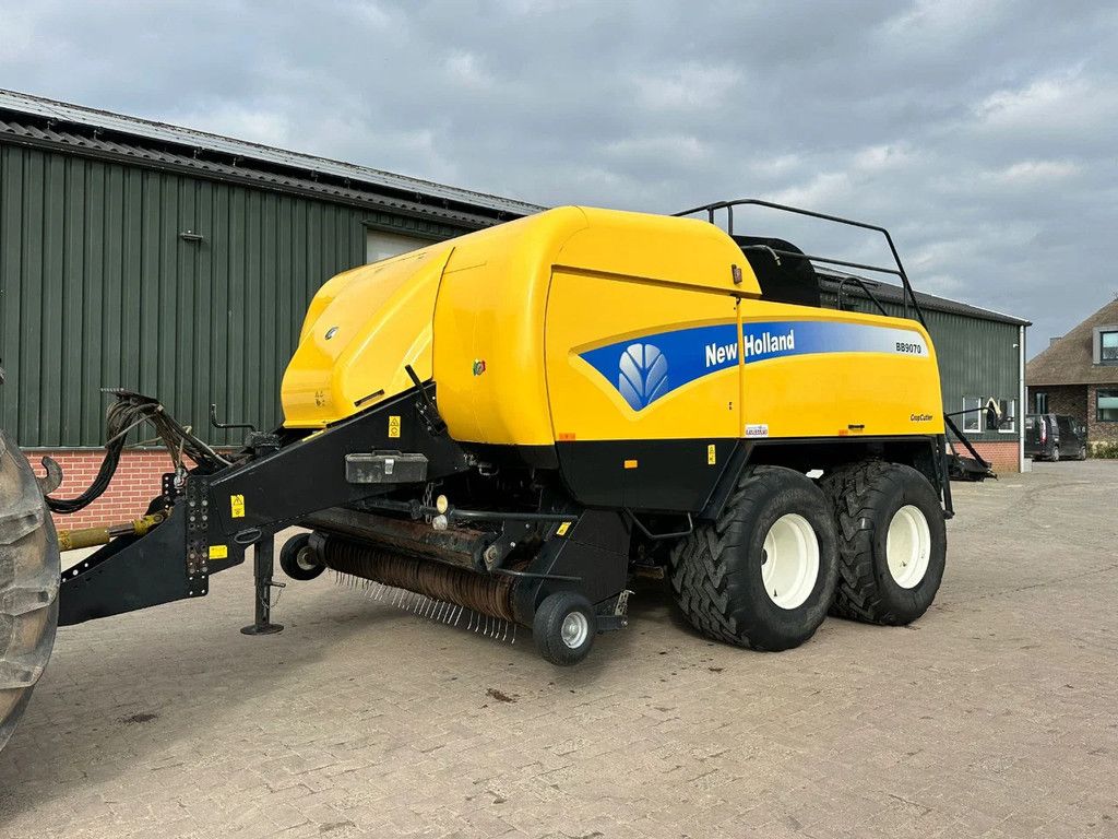 New Holland BB9070 CropCutter