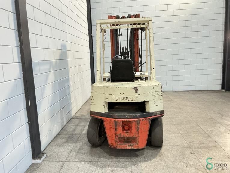 Gabelstapler Diesel Nissan EH02A25U