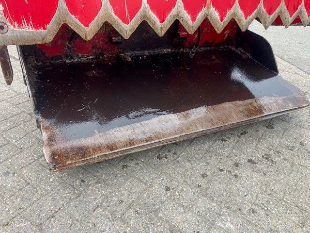 BVL shearmega 180 kuilhapper met dichte bak