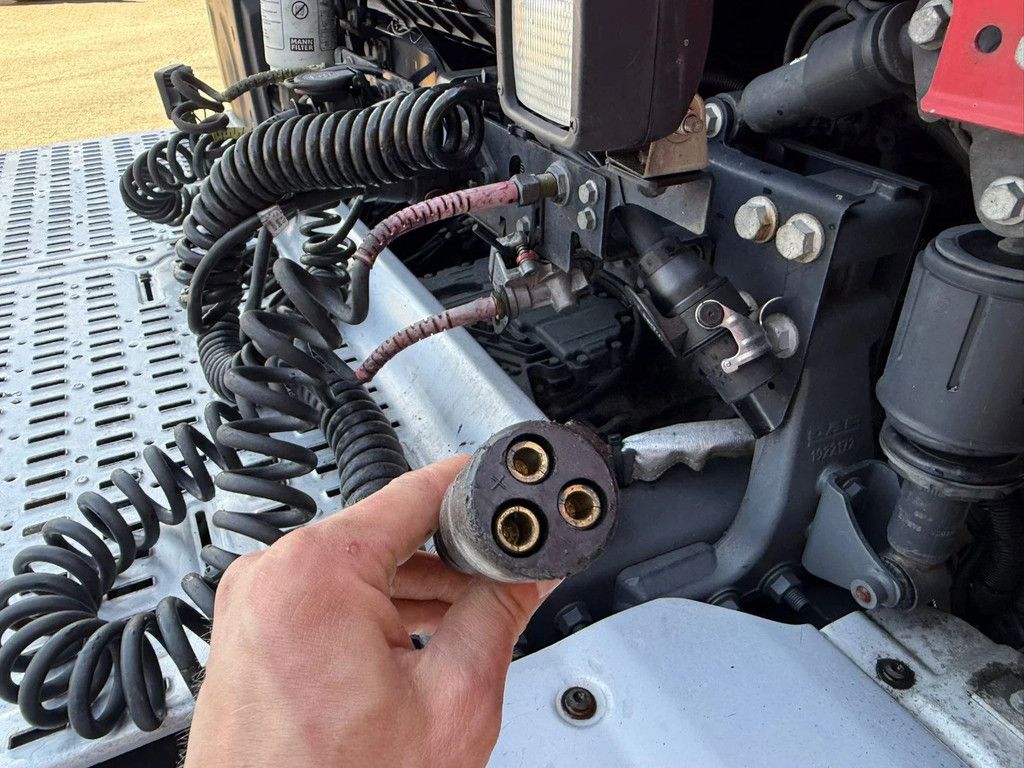 DAF CF 450 4x2Space Cab EURO 6D NL Truck APK/TUV 12-2026