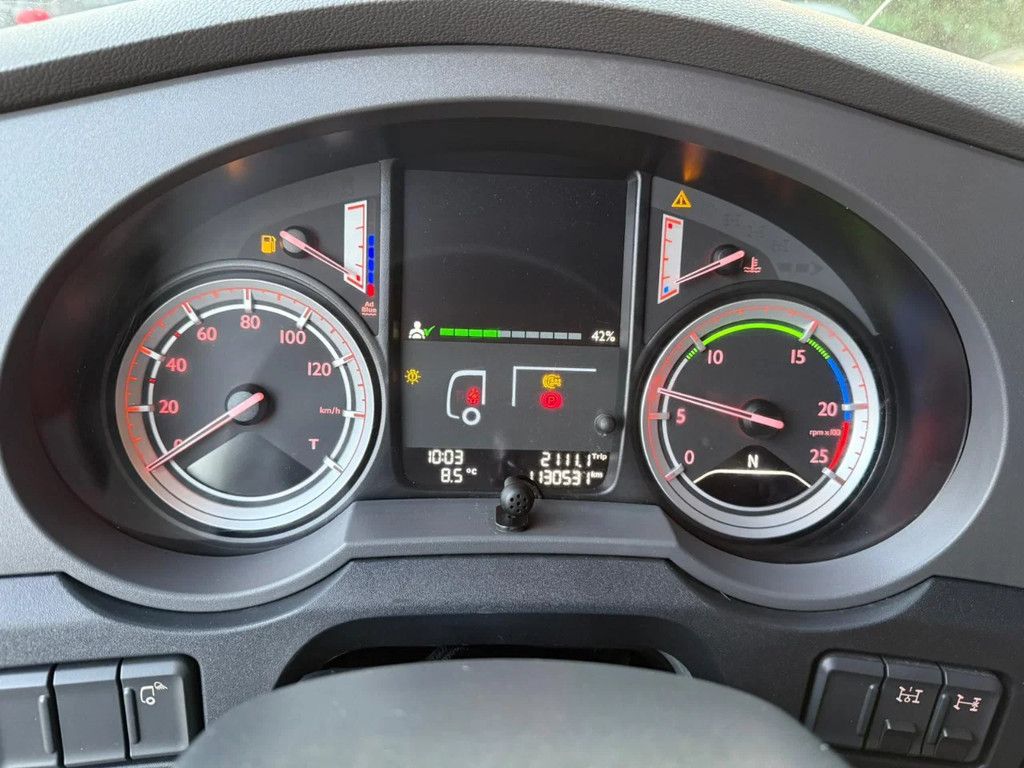 DAF XF 440 4X2 Space Cab Hydraulic NL Truck