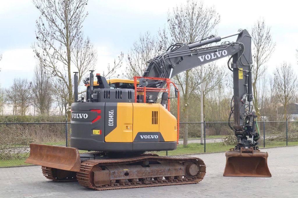 Volvo ECR145 EL | ROTOTILT + GRIP | BLADE | DIG ASSIST 3D
