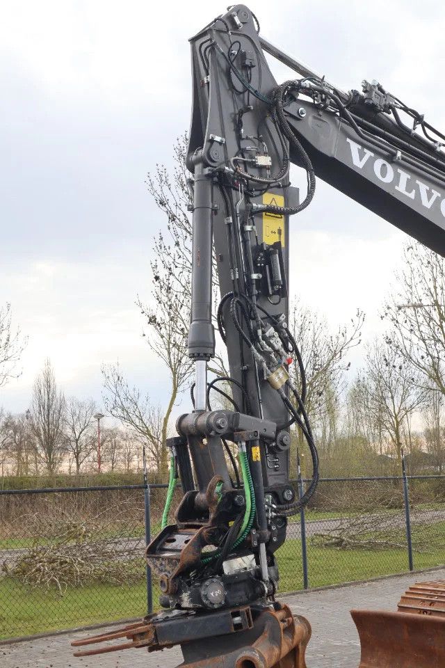 Volvo ECR145 EL | ROTOTILT + GRIP | BLADE | DIG ASSIST 3D