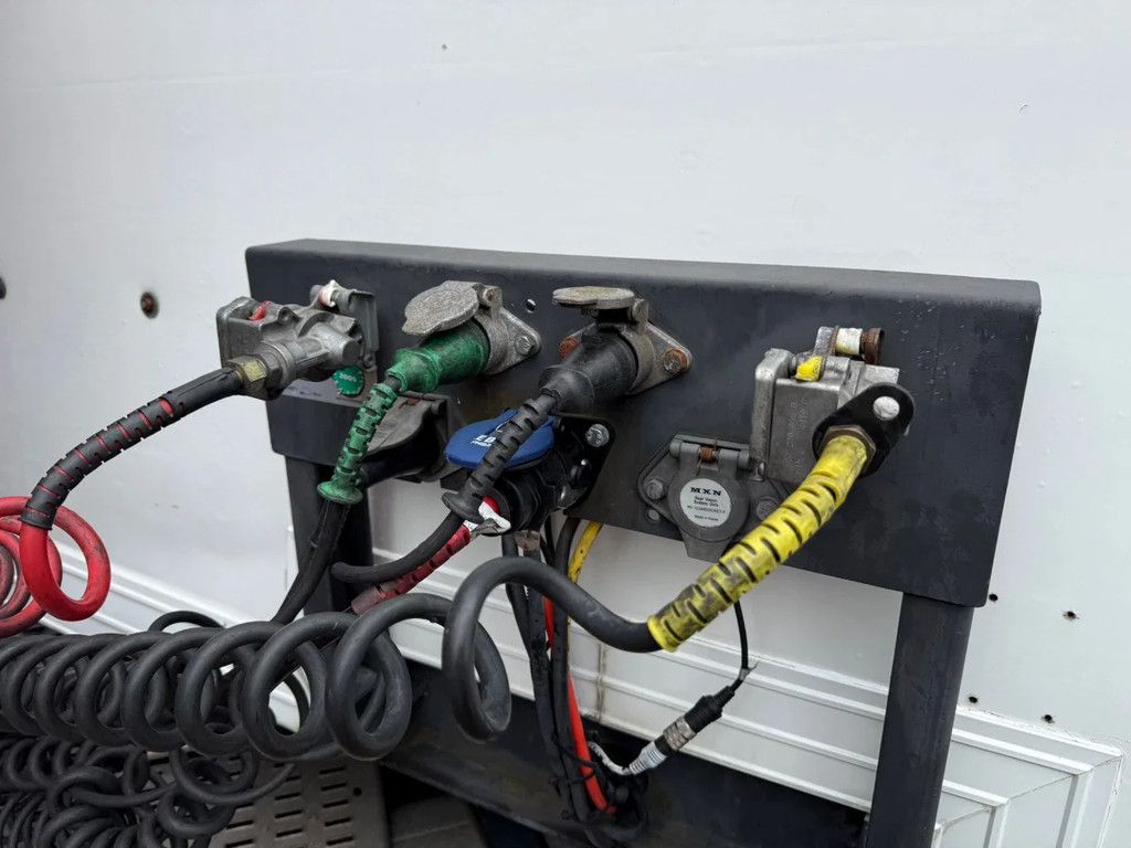 Jumbo TO 180 SE City Stuuras 2500KG Laadklep RVS Opbergkist NL Trailer