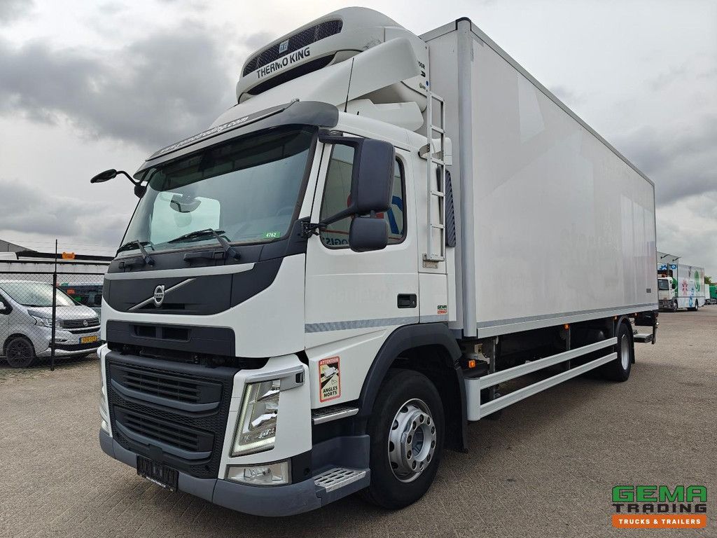 Volvo FM330 4x2 DayCab Euro6D - Refrigerator/Freezer Box 8.4m + Thermo King T-1000R Dual Evaporator + Tailgate 2000KG - SmartTacho V2