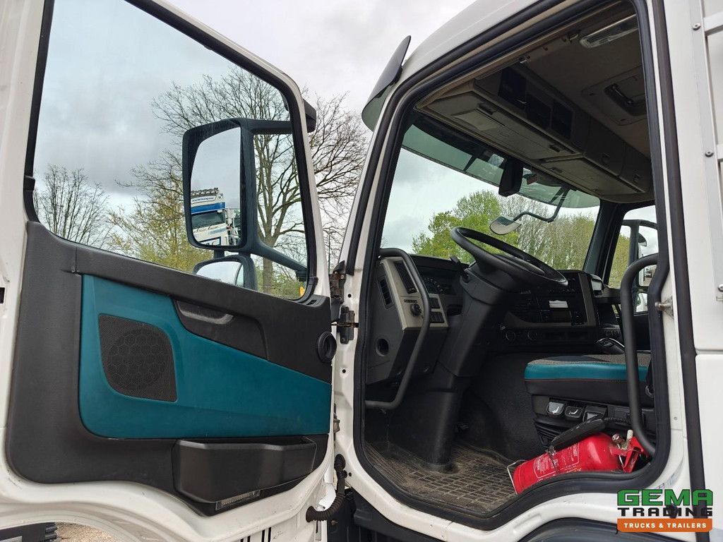 Volvo FM330 4x2 DayCab Euro6D - Refrigerator/Freezer Box 8.4m + Thermo King T-1000R Dual Evaporator + Tailgate 2000KG - SmartTacho V2