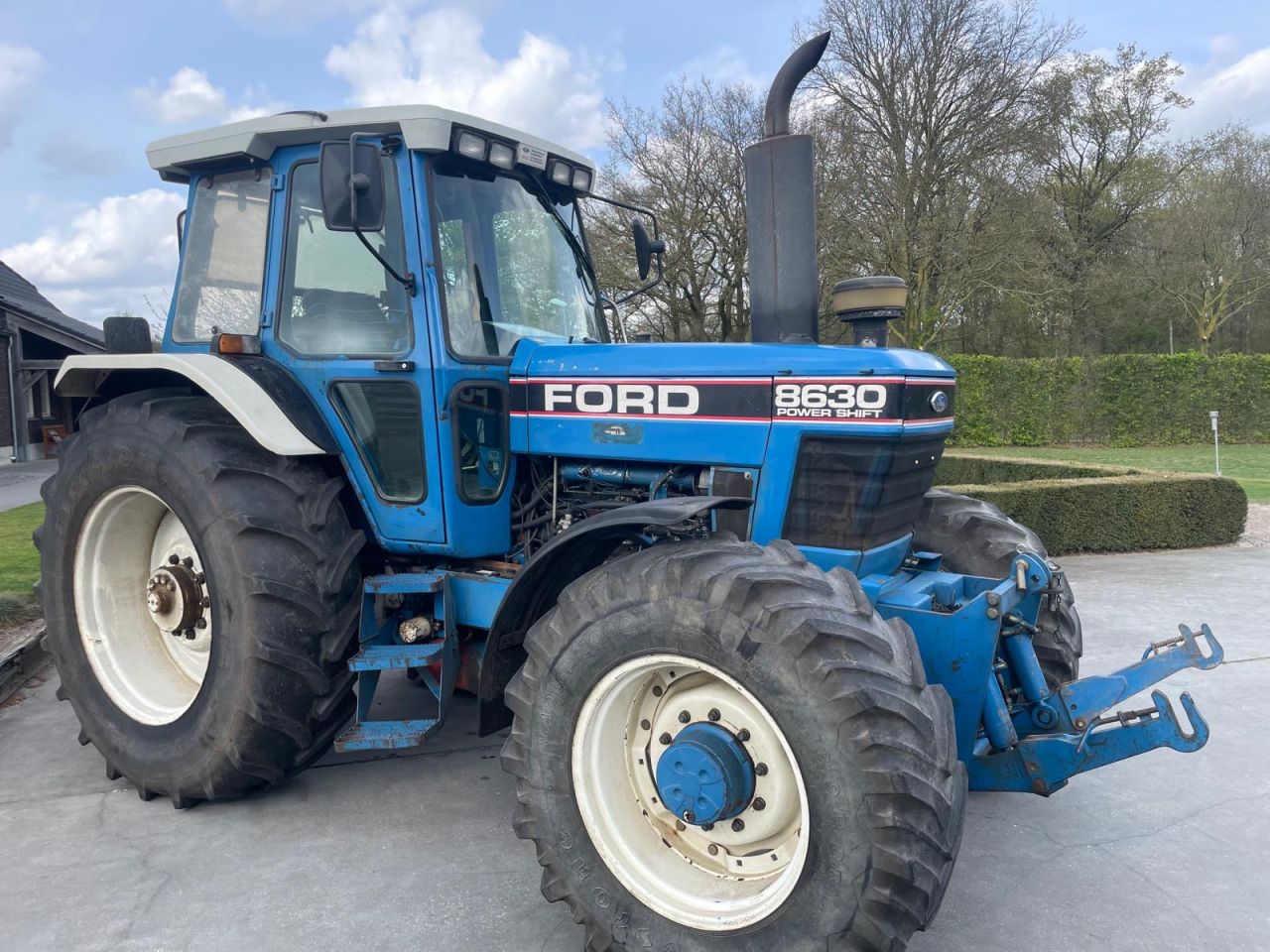 Ford 8630 powershift 40kmh lucht fronthef