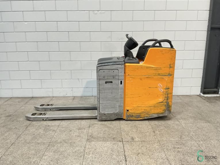 Pallet trucks Electric Still EXHS20 2021