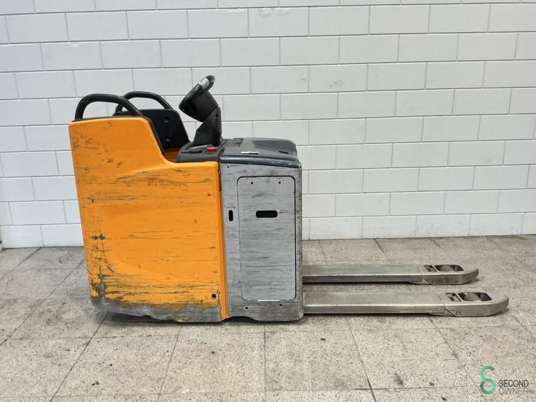 Pallet trucks Electric Still EXHS20 2021