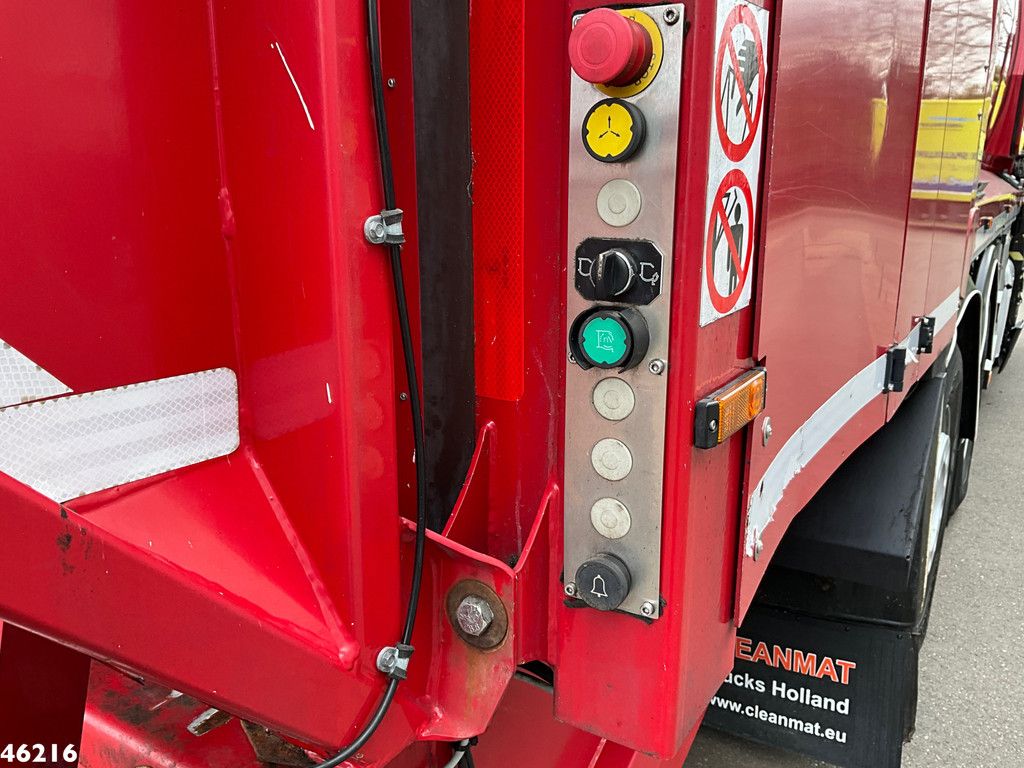 DAF FAN CF 330 Euro 6 Hiab 24 Tonmeter laadkraan Just 94.745 km!