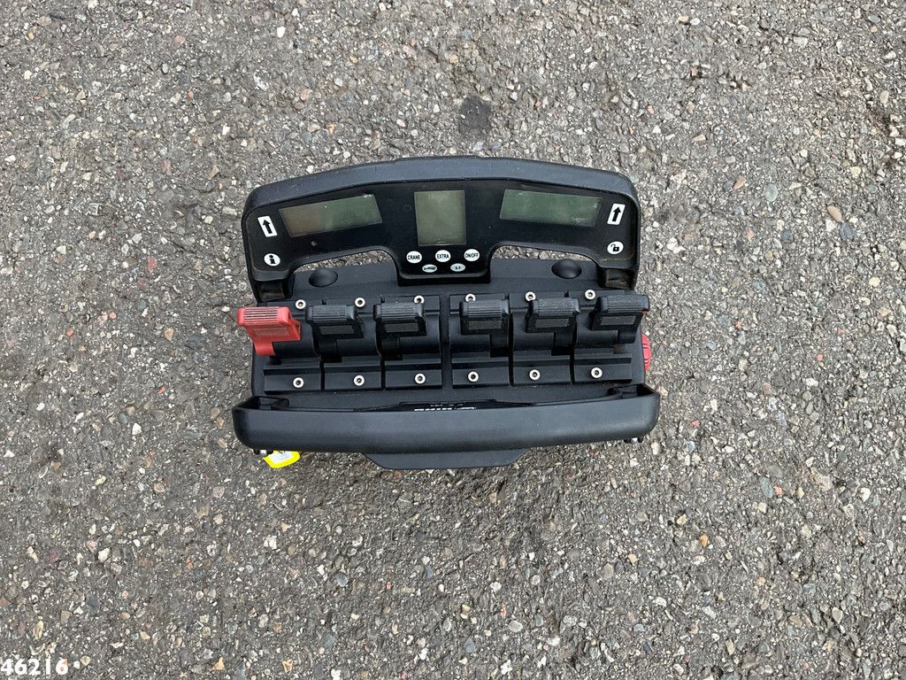 DAF FAN CF 330 Euro 6 Hiab 24 Tonmeter laadkraan Just 94.745 km!