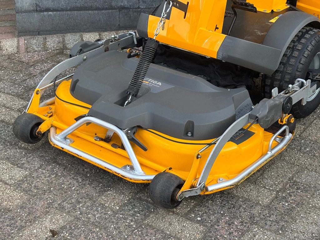 Stiga Gebruikte frontmaaier 2 cil. met stuurbekr. 95cm