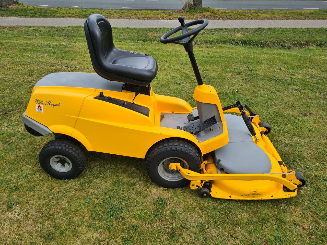 Stiga villa Royal frontmaaier mulch mulchmaaier hydrostaat.