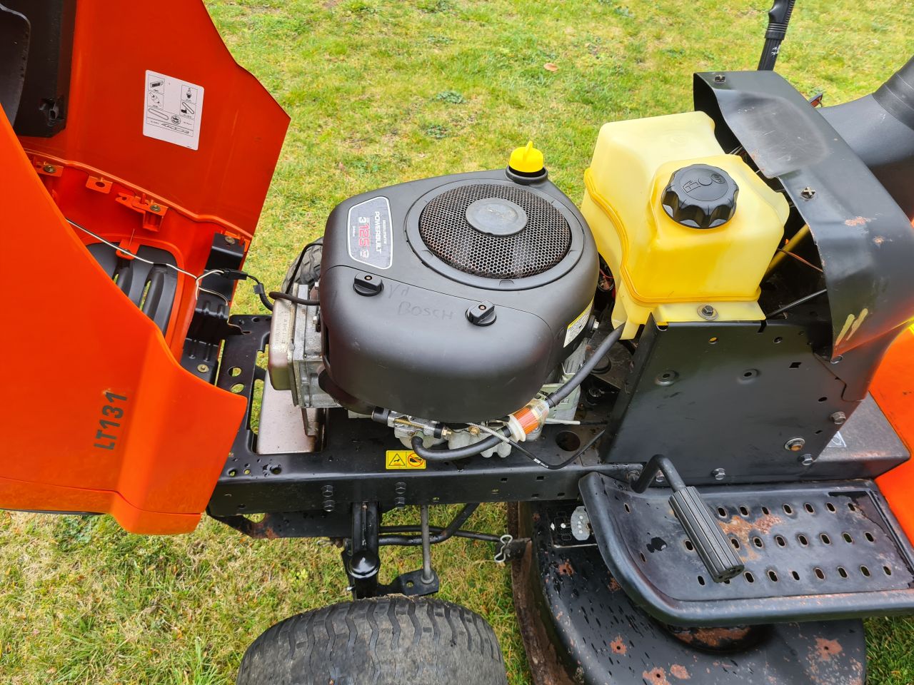 Husqvarna LT131 zitmaaier zijlosser.
