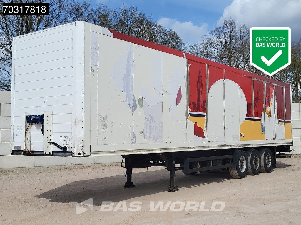 Schmitz SKO24 3 Achsen Tailgate APK 09-26 2x Lift Axle