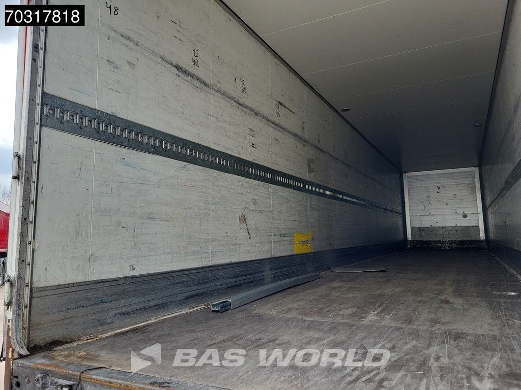 Schmitz SKO24 3 Achsen Tailgate APK 09-26 2x Lift Axle