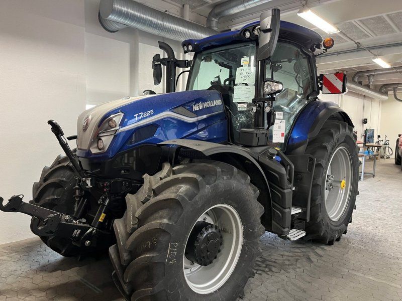 New Holland T7.225 AC GEN,
