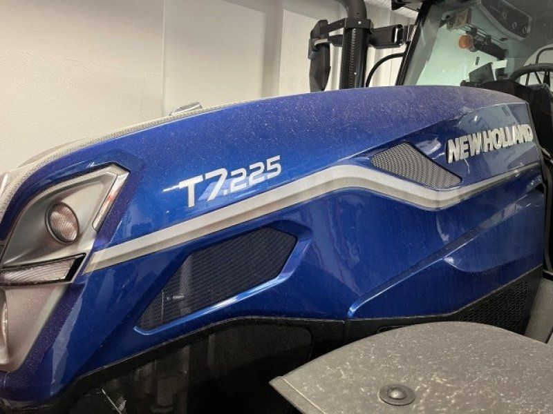 New Holland T7.225 AC GEN,