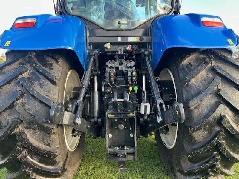 New Holland T7.215 S TERRA GLIDE
