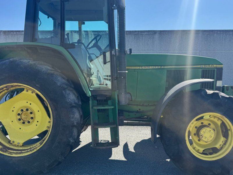 John Deere 6600