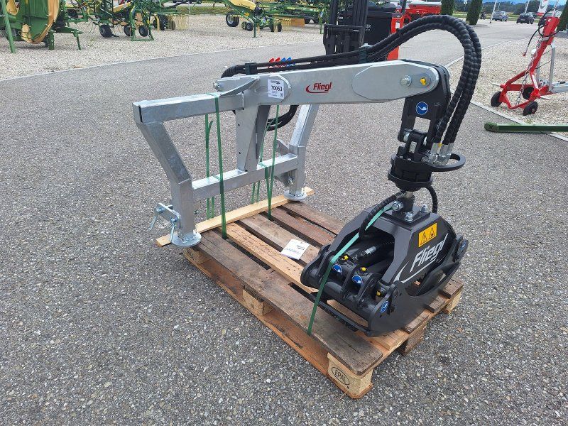 Fliegl AgroCenter Rückezange 130