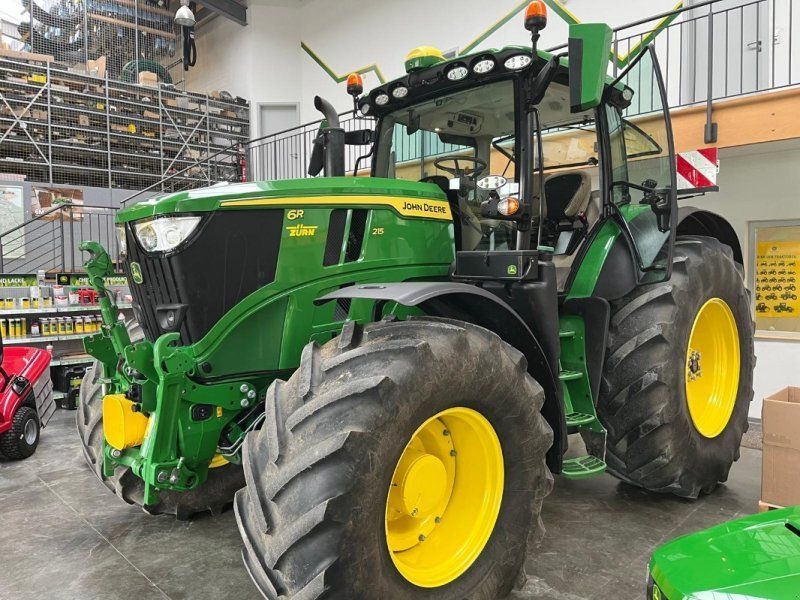 John Deere 6R 215