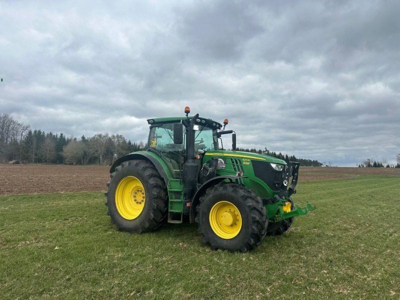 John Deere 6215R IM KUNDENAUFTRAG