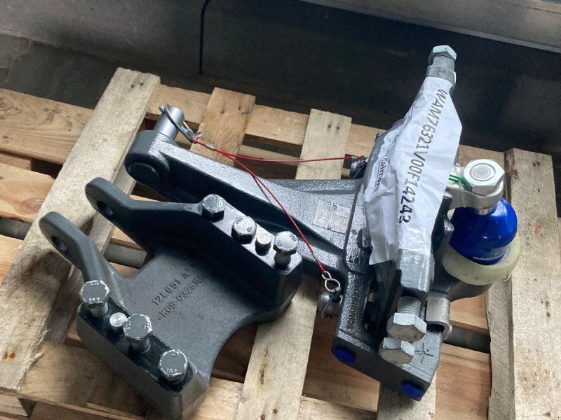 Fendt Zugkugelkupplung mit Anbau