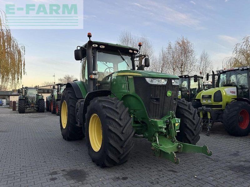 John Deere 7230r