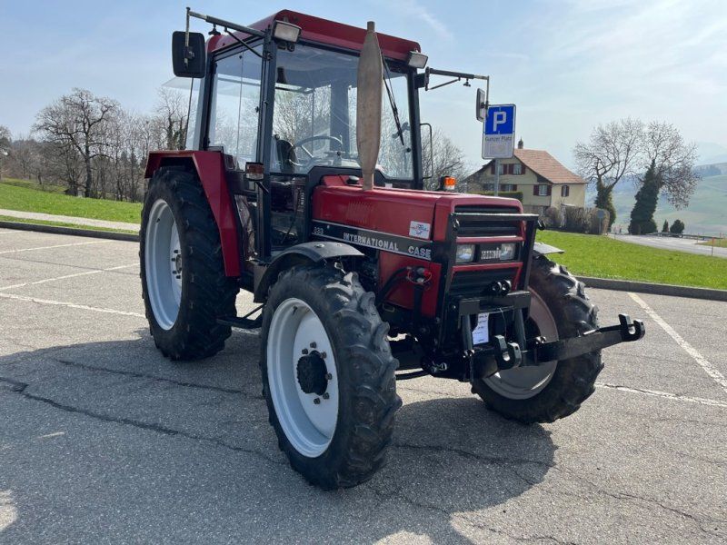 Case IH 833