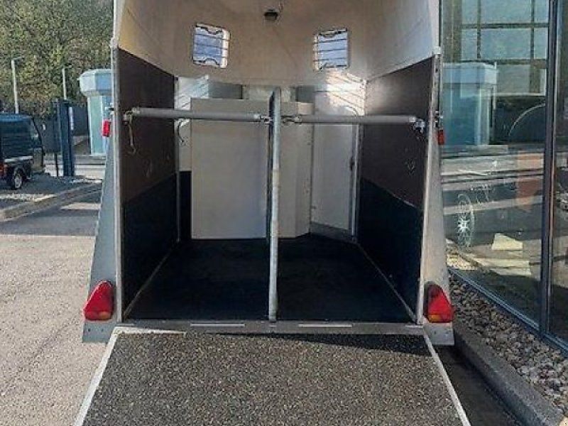 WM Meyer 2 Pferde Aluboden NEUER AUFBAU Sattelkammer 2,0t