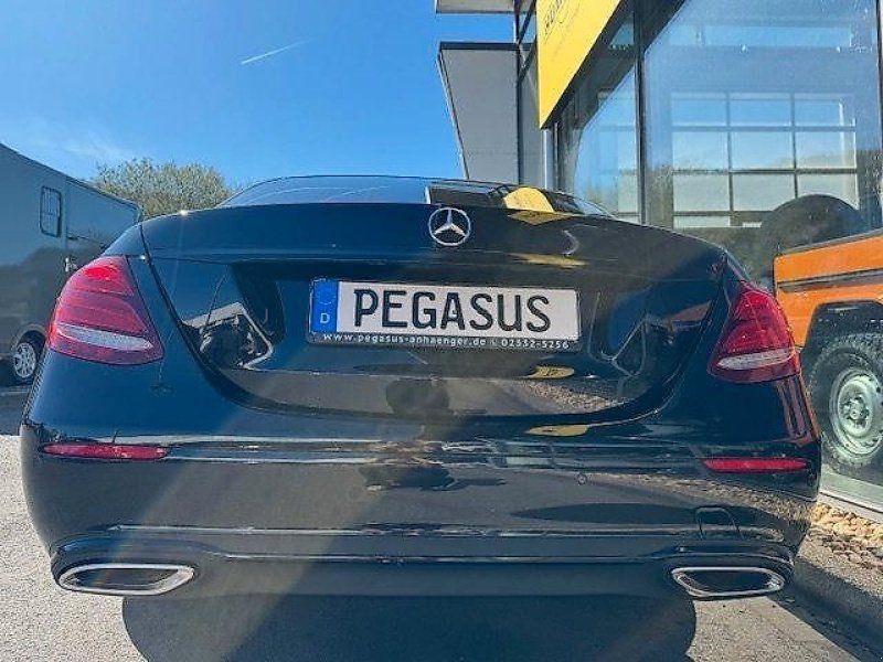 Mercedes Benz E 400 PKW Limousine 4Matic AHK PKW