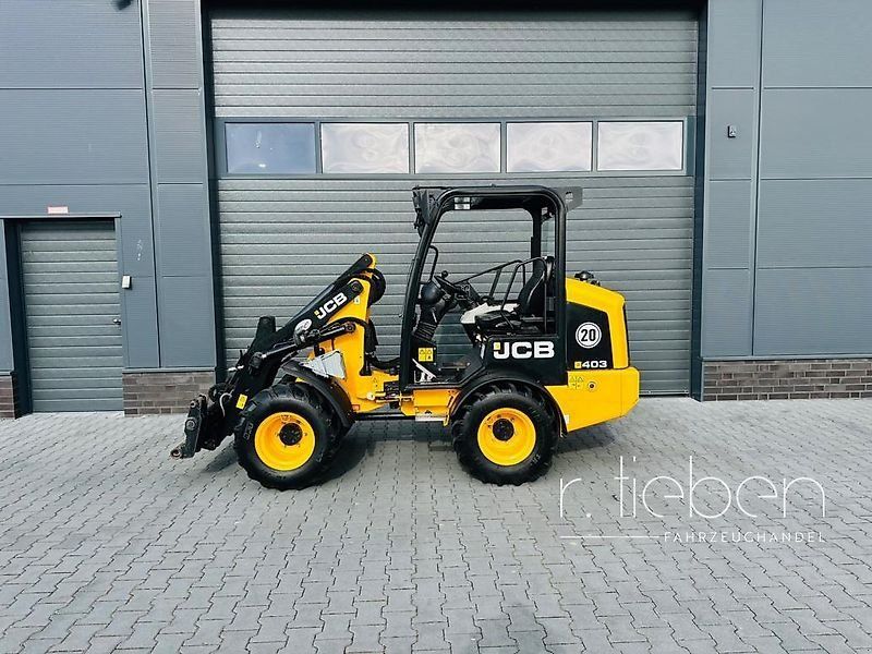 JCB 403 Hoflader / 36 PS Maschine